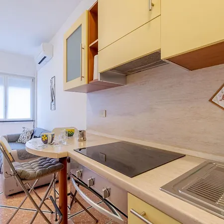 Holdiday! La Venere Appartement